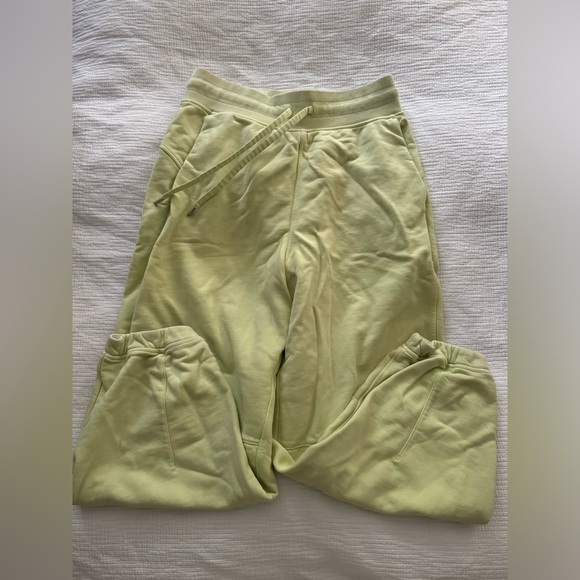 lululemon Relaxed Fit High Rise Sweatpants - Picture 3 of 6